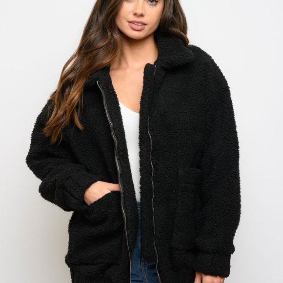 WOMEN'S FAUX FUR POCKETS ZIPPER CLOSURE JACKET - Picture 4 of 5